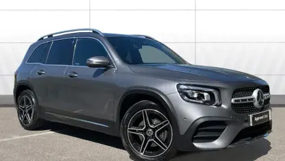 Begagnad Mercedes GLB200 AMG Line Premium 163 HK (119 kW) 2023 Grå SUV