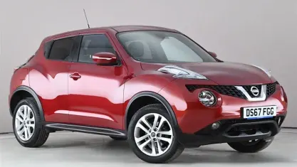Begagnad Nissan Juke N-Connecta 116 HK (85 kW) 2017 Röd SUV