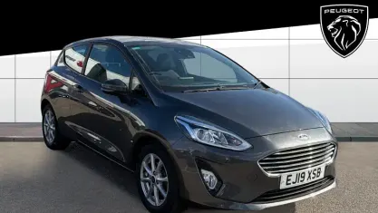 Used Ford Fiesta Zetec 86 HP (63 kW) 2019 Grey Hatchback