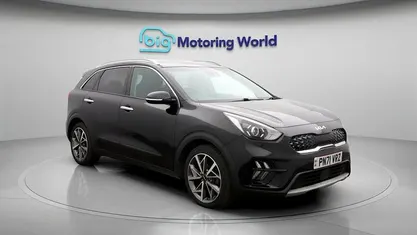 Black Used 2021 Kia Niro SUV | £17,300 (Fair price)