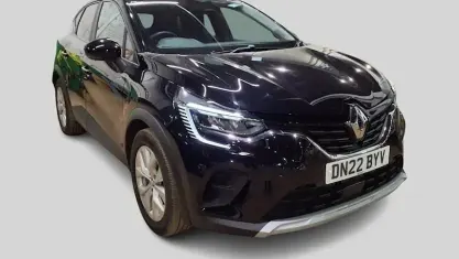 Used Renault Captur Iconic 145 HP (106 kW) 2022 Black SUV