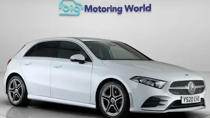 Begagnad Mercedes A180 AMG line 136 HK (100 kW) 2020 Vit Halvkombi