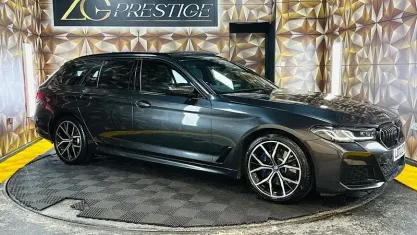 Begagnad BMW 530e M Sport 292 HK (214 kW) 2022 Grå Kombi