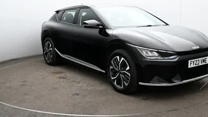Begagnad Kia EV6 Air 167 kW (228 HK) 2023 Svart SUV
