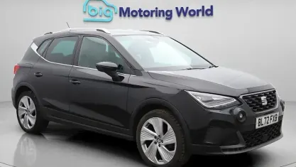 Używany Seat Arona FR Sport 110 KM (80 kW) 2023 Czarny SUV