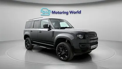 Used Land Rover Defender S 404 HP (297 kW) 2023 SUV