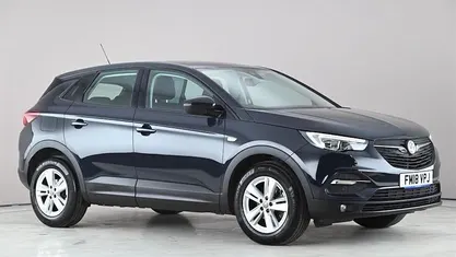Used Vauxhall Grandland X S 131 HP (96 kW) 2018 Grey SUV
