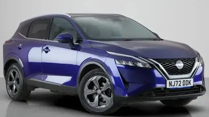 Used Nissan Qashqai N-Connecta 140 HP (102 kW) 2022 Blue SUV