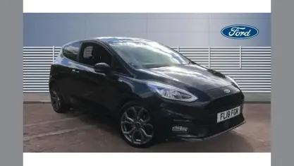 Usado Ford Fiesta ST-Line 101 HP (74 kW) 2018 Preto Citadino