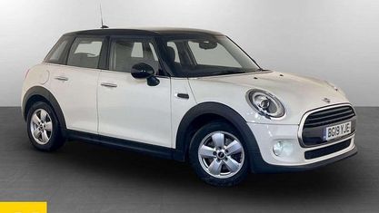 Używany Mini Cooper Classic 136 KM (100 kW) 2020 Hatchback