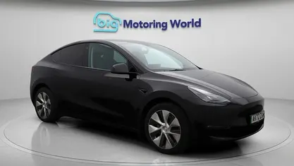 Used 2025 Tesla Model Y Long Range AWD SUV | £25,900 (Super price)
