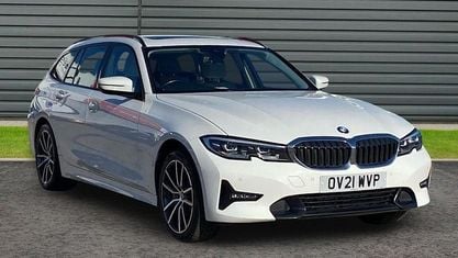 Begagnad BMW 330e Sport Line 292 HK (214 kW) 2022 Kombi