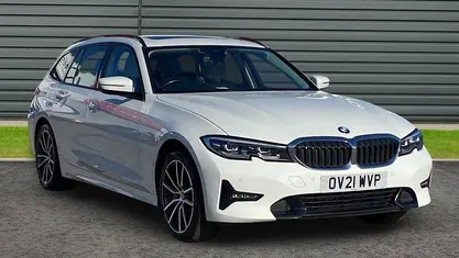 Used BMW 330e Sport Line 292 HP (214 kW) 2022 Estate