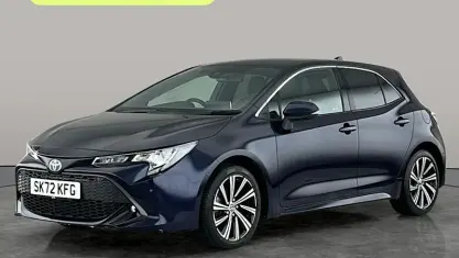 Begagnad Toyota Corolla Design 122 HK (89 kW) 2022 Halvkombi