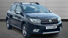 Used 2017 Dacia Sandero Lauréate Hatchback | £5,995 (Fair price)