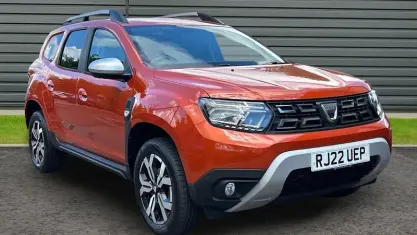 Used Dacia Duster Prestige 150 HP (110 kW) 2022 Gold SUV