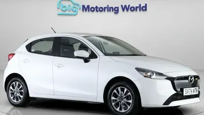 Used Mazda 2 Center-Line 75 HP (55 kW) 2024 White Hatchback