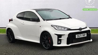 Używany Toyota Yaris 272 KM (200 kW) 2021 Biały Hatchback