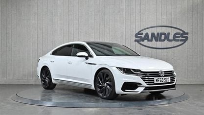 Gebraucht VW Arteon R-line 190 PS (139 kW) 2019 Weiß Kleinwagen
