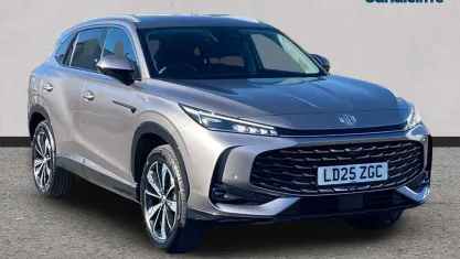 Begagnad MG HS Trophy 170 HK (125 kW) 2024 Silver SUV