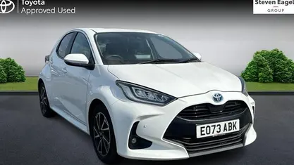 Used Toyota Yaris Hybrid Design 116 HP (85 kW) 2026 Hatchback
