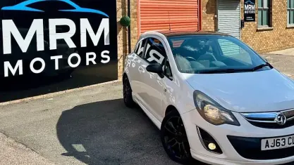 Used Vauxhall Corsa Edition 86 HP (63 kW) 2014 White Hatchback