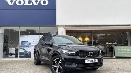 Used Volvo XC40 R-Design 197 HP (144 kW) 2021 SUV