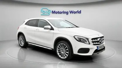 Used Mercedes GLA180 AMG line 122 HP (89 kW) 2019 White SUV