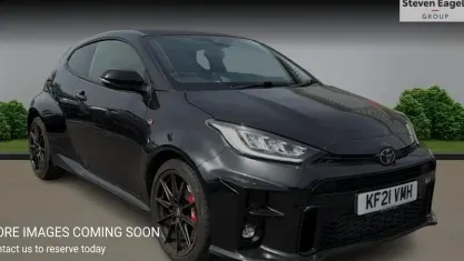 Usado Toyota Yaris 261 HP (191 kW) 2021 Citadino
