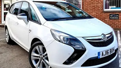 White Used 2016 Vauxhall Zafira Tourer SRi MPV | £5,420 (Good price)