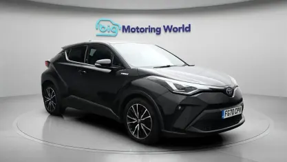 Used Toyota C-HR 184 HP (135 kW) 2020 Black SUV