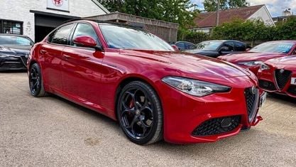 Used Alfa Romeo Giulia Veloce 280 HP (205 kW) 2018 Red Sedan
