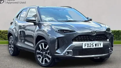 Used Toyota Yaris Cross 131 HP (96 kW) 2025 Grey SUV