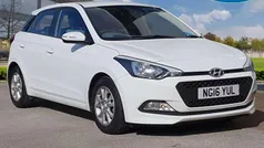 White Used 2016 Hyundai i20 SE Hatchback | £7,836 (Fair price)