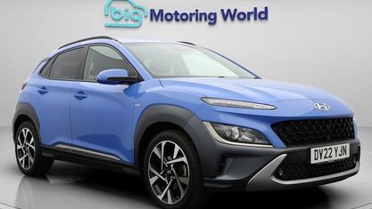 Używany Hyundai Kona Premium 120 KM (88 kW) 2022 Niebieski SUV
