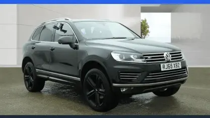 Begagnad VW Touareg R-line 262 HK (192 kW) 2017 SUV