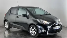 Used 2016 Toyota Yaris Hybrid Hatchback | £10,150 (Fair price)