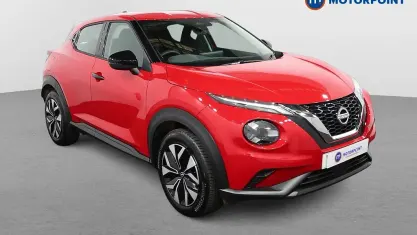 Używany Nissan Juke Acenta Premium 114 KM (83 kW) 2025 Czerwony SUV