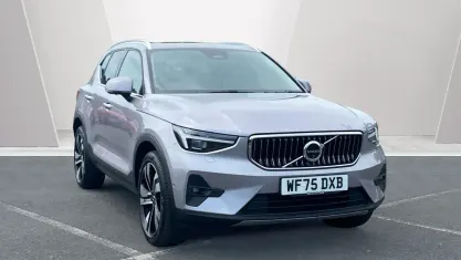 Used Volvo XC40 Ultra 163 HP (119 kW) 2025 Silver SUV
