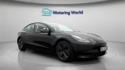 Used Tesla Model 3 Standard Range Plus 222 kW (302 HP) 2021 Black Sedan