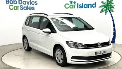 Used VW Touran S 116 HP (85 kW) 2018 White MPV