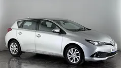 Silver Used 2018 Toyota Auris Hatchback | £10,750 (Fair price)