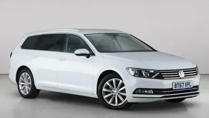 Used VW Passat Business 120 HP (88 kW) 2017 White Estate