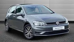Indium grey Used 2018 VW Golf VII SE Hatchback | £14,695 (Fair price)