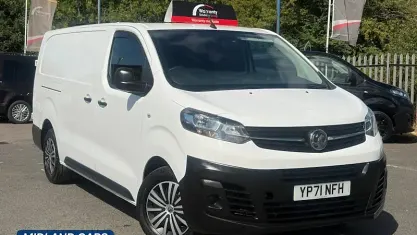 Used Vauxhall Vivaro Edition 101 HP (74 kW) 2021 White MPV