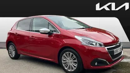 Used Peugeot 208 Allure 82 HP (60 kW) 2017 Red Hatchback