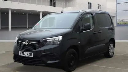 Used Vauxhall Combo Sportive 101 HP (74 kW) 2021 MPV