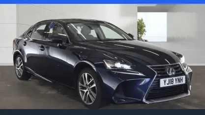 Used Lexus IS300h 223 HP (164 kW) 2018 Sedan