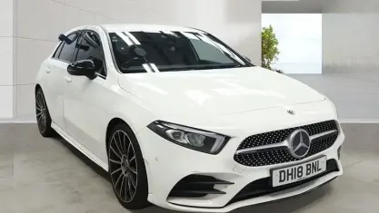 Used Mercedes A180 AMG line 116 HP (85 kW) 2018 White Hatchback