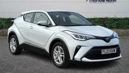 Used Toyota C-HR 122 HP (89 kW) 2023 White SUV